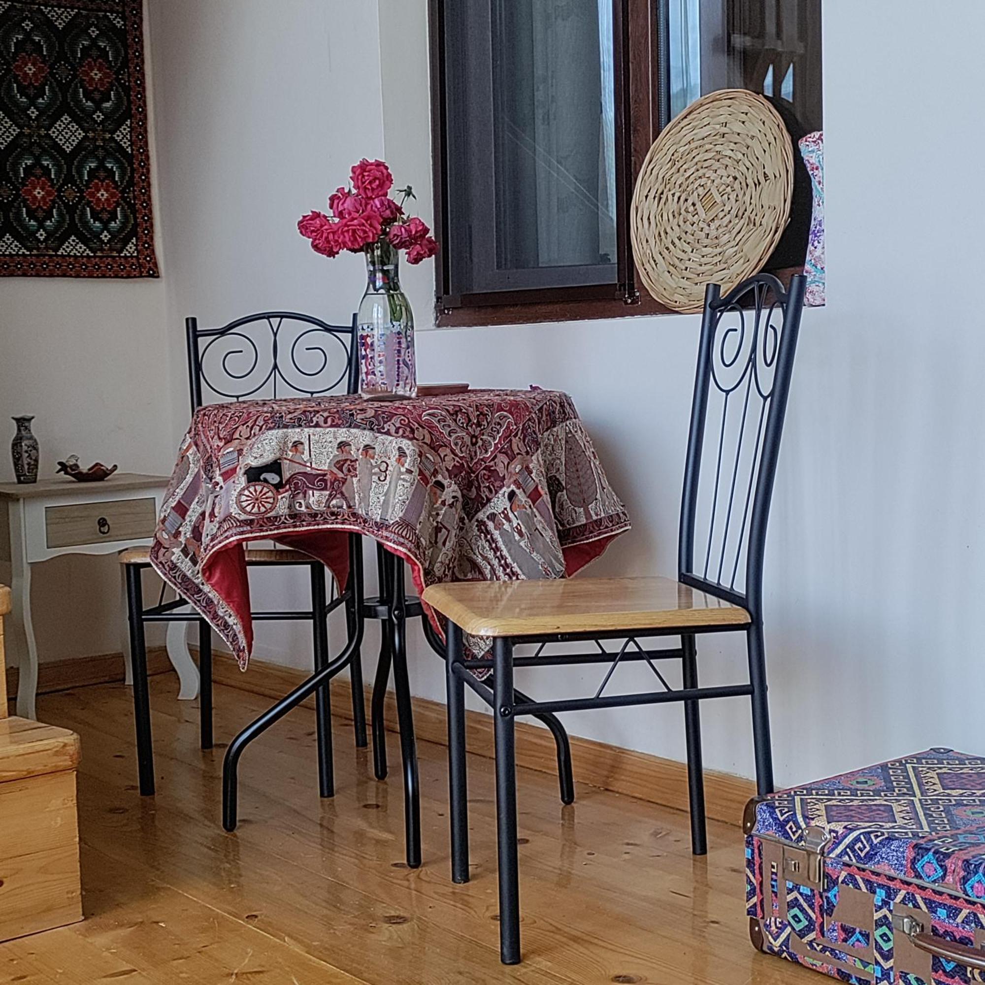 Village House Местия Екстериор снимка
