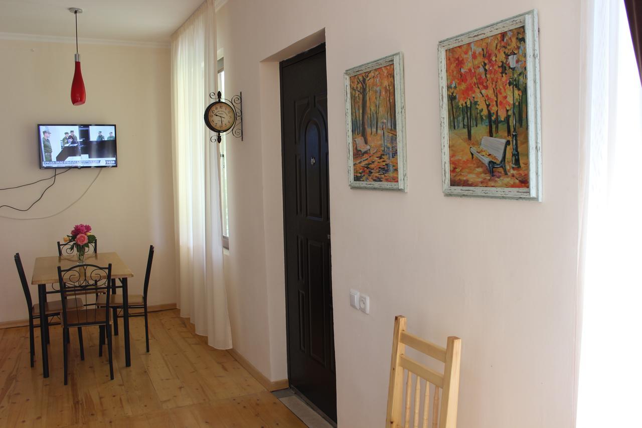 Village House Местия Екстериор снимка