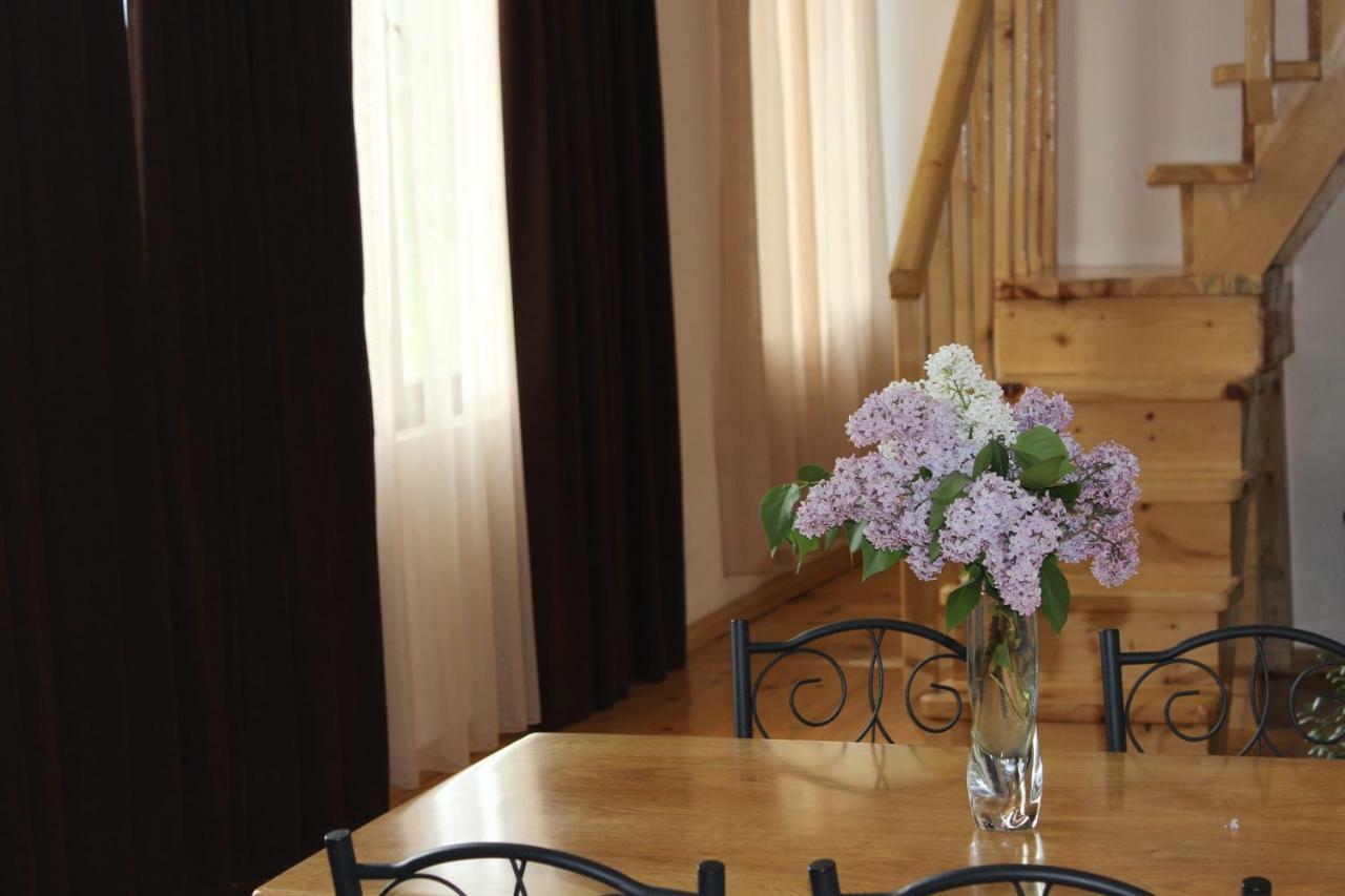 Village House Местия Екстериор снимка
