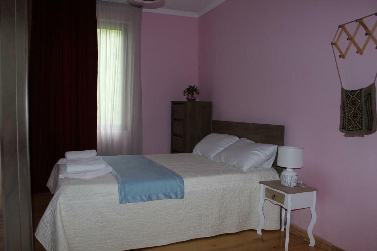 Village House Местия Екстериор снимка